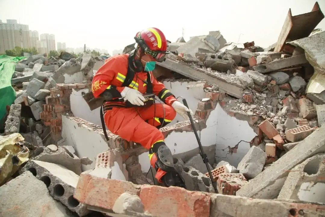 揭秘!生命探測儀三大絕技,讓搜救工作事半功倍!